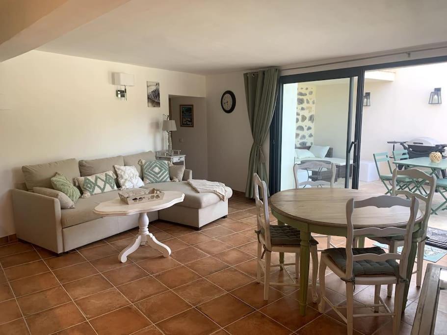 Appartement Bas De Maison Lavilledieu  Eksteriør billede