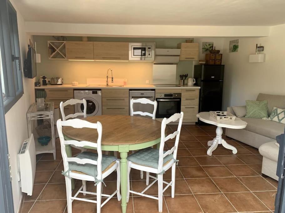 Appartement Bas De Maison Lavilledieu  Eksteriør billede